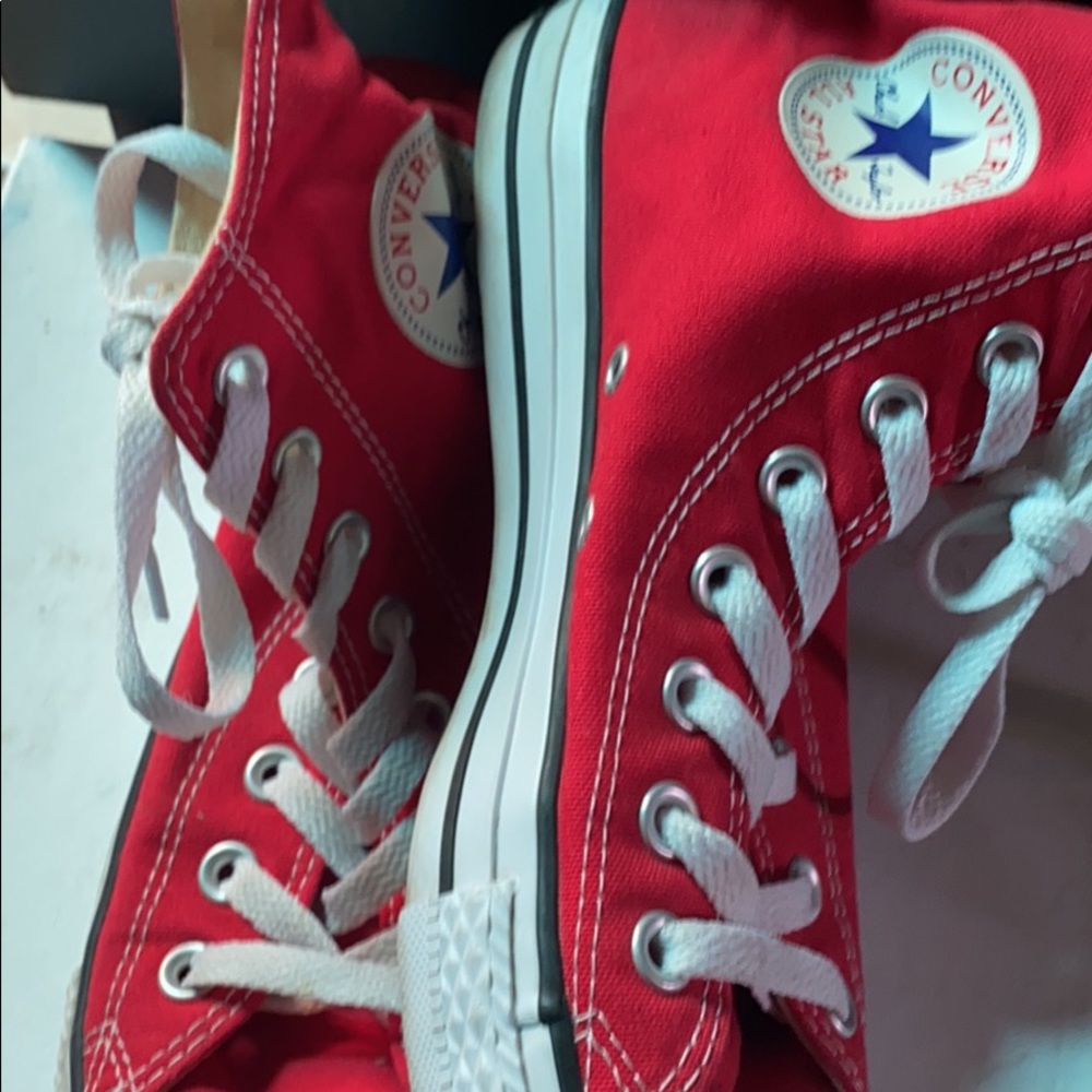 Converse 6.5 MEN 8.5 woman